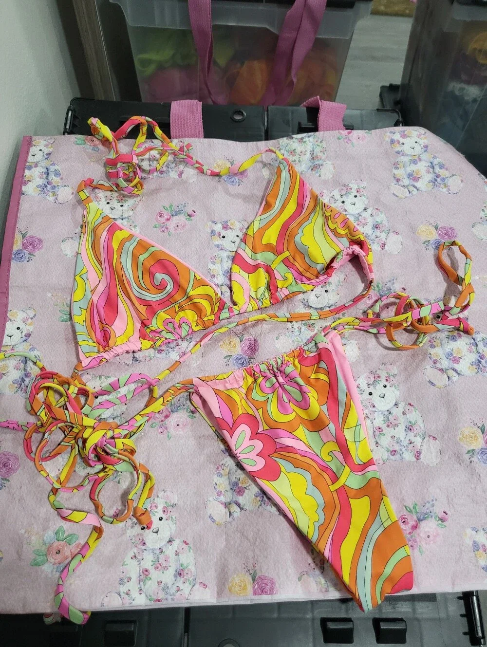 NWOT Frankie's Bikinis Pink Retro Swirl Set - Size Large